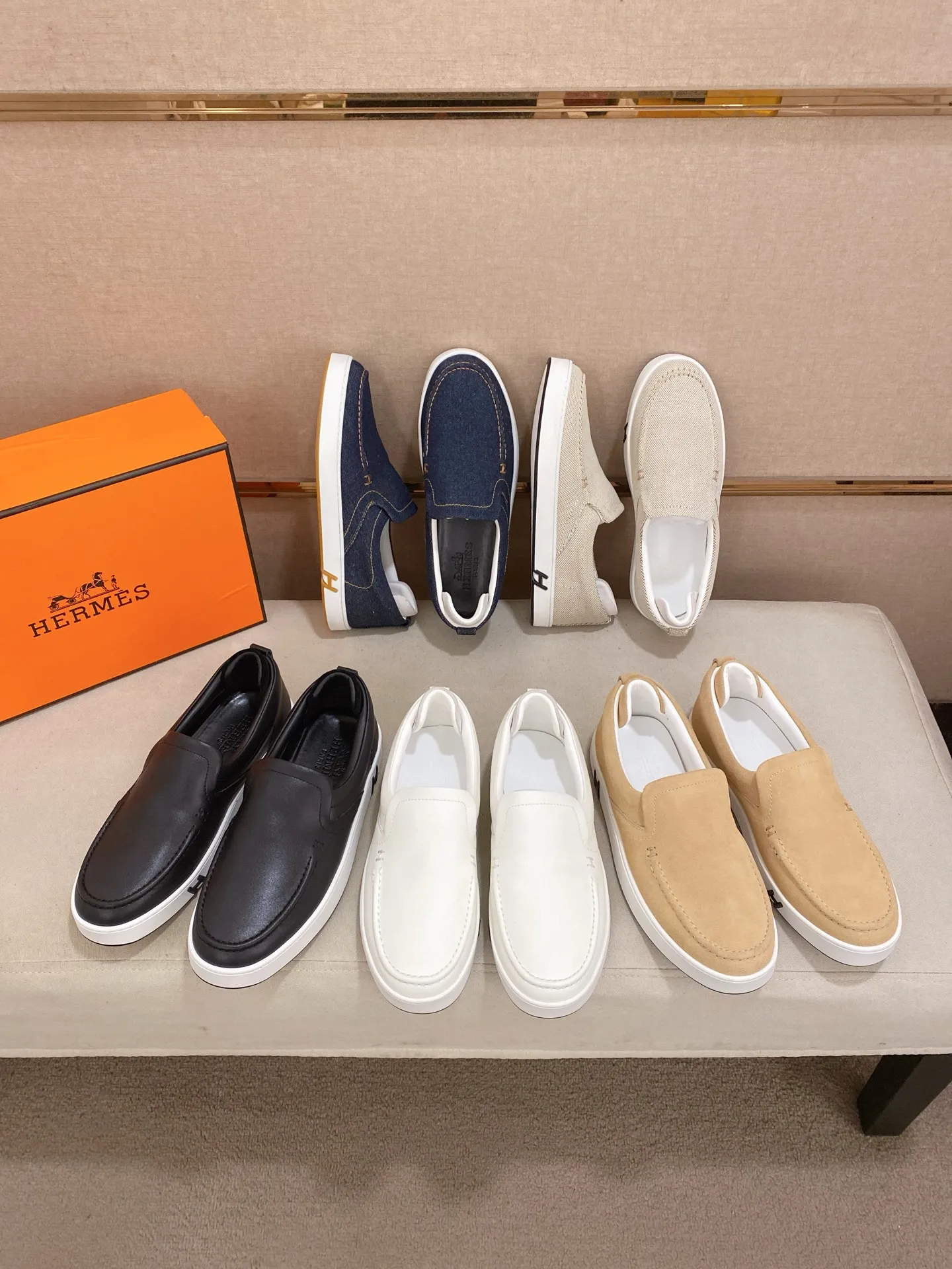 Men's clothing and shoes💰: 442💰《HERMES》【Classic original single version】Hermès; top 🔝purchase agent🔍🔍men's latest 🇺🇸 counter sales simultaneously, imported from Italy original ▲▲cowhide ▲▲ (high-end, nobility, class) ) Exquisite workmanship (Italian 🇮🇹 imported water-dyed 🐂 cowhide lining) sole: original sole provided by the original factory, ⚠️exclusive double-layer activity·TPR·rubber·combined molded outsole; super comfortable·wear-resistant·non-slip·environmental protection The real thing is more beautiful if you take the real thing (high quality, follow the order). You can enter and exit the counter at will * Number of yards: 38-44 (45 can be customized and cannot be returned or exchanged)